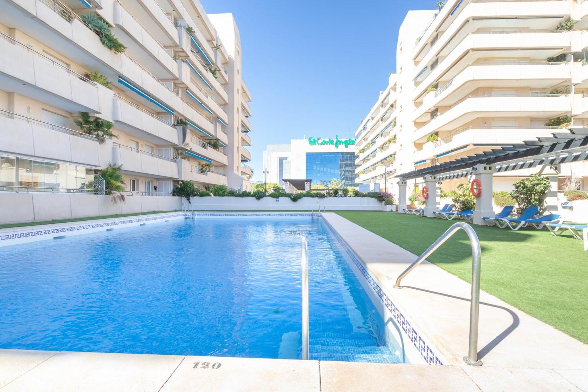 Apartamento Marina Banus L Marbella Bagian luar foto